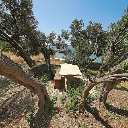 Casa vacanze Secluded Fisherman's Cove Donje More, Pasman - 8413 *
