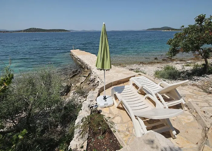 Secluded Fisherman's Cove Donje More, Pasman - 8413 Tkon